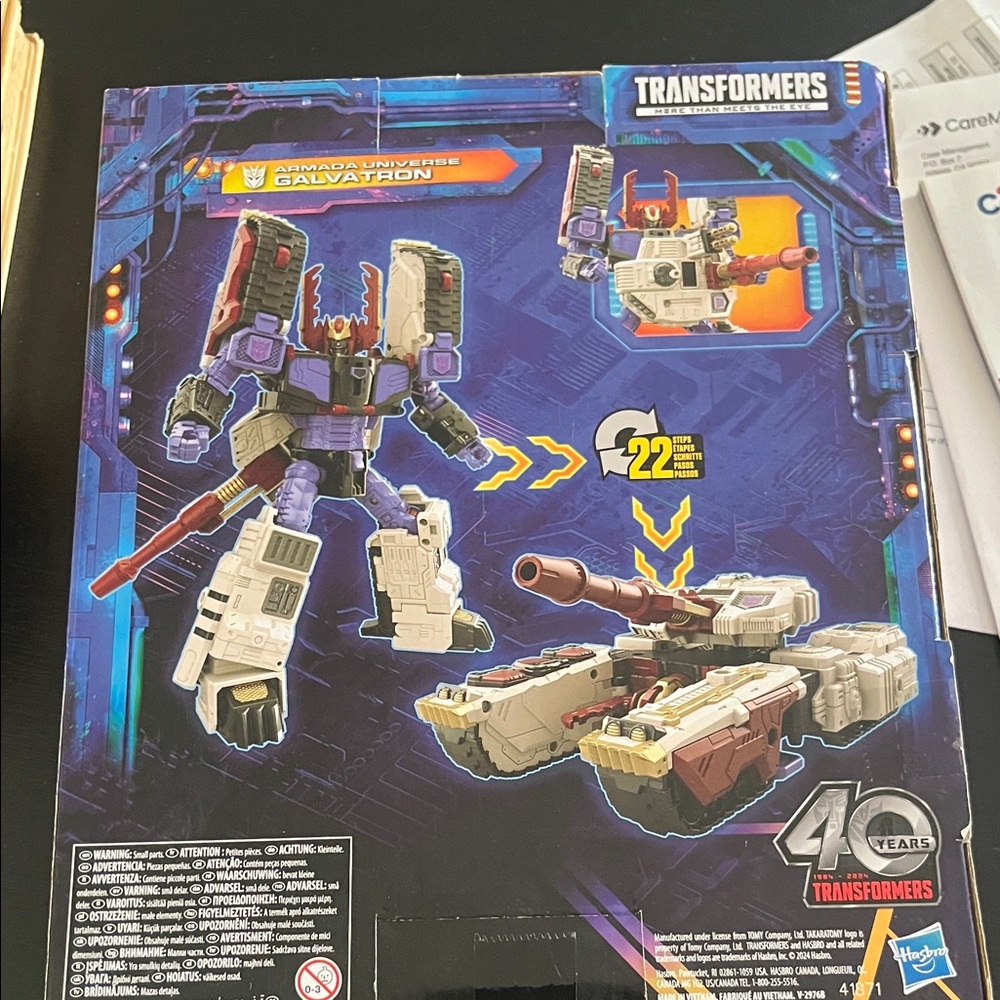 Hasbro Transformers Legacy United Action Figure - Purple and Black - Picture 2 of 3